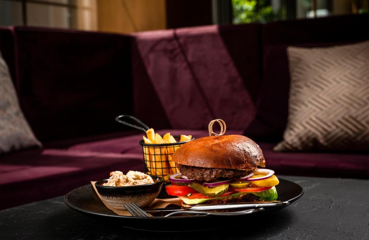 Hotel Leonardo Boutique Old Town 3*