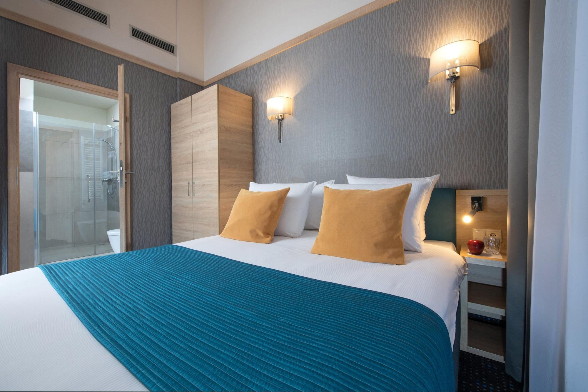 Leonardo Boutique Old Town 3*