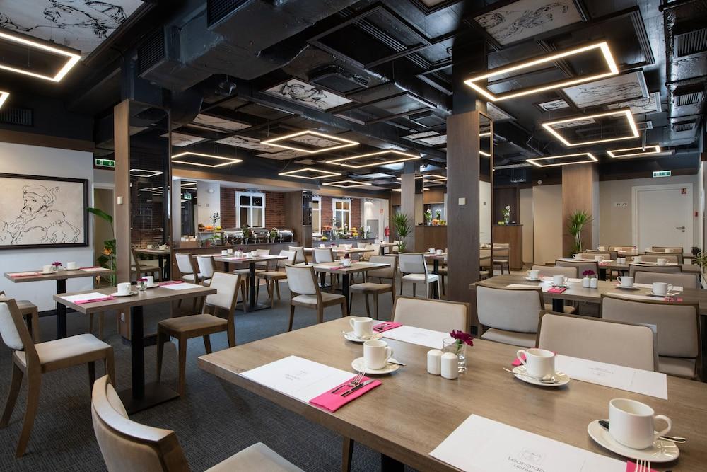 Leonardo Boutique Old Town Hotel 3*