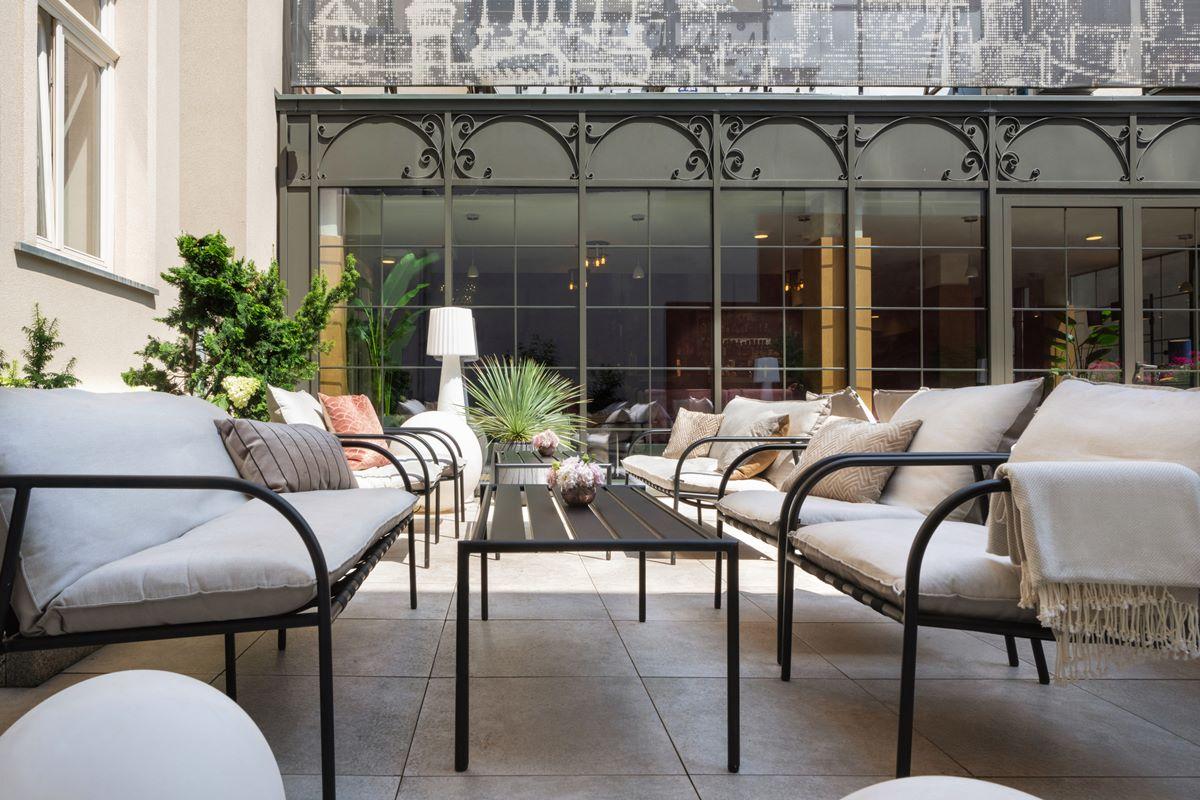 Leonardo Boutique Old Town Hotel